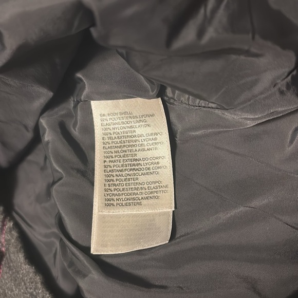 The North Face Women’s Quilted Gray and Pink Vest- Size XS - Picture 7 of 7